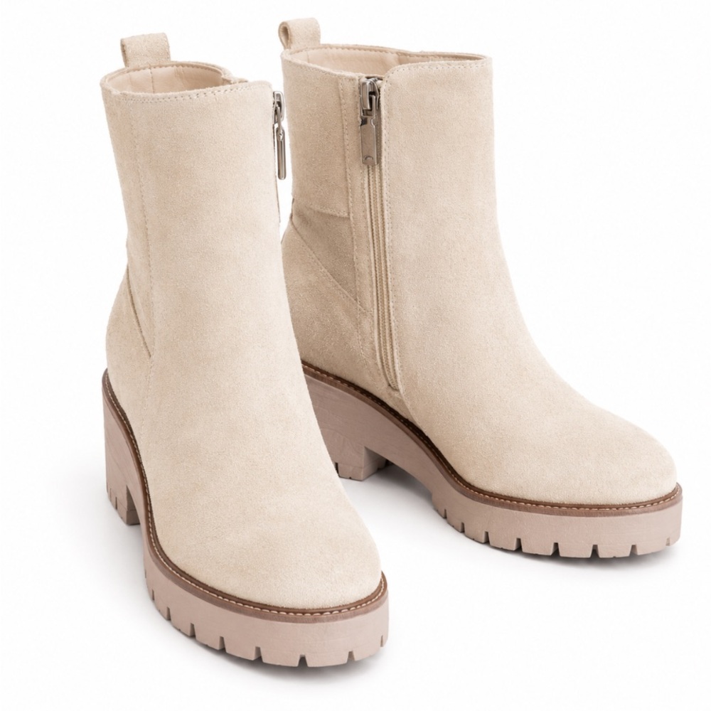 BLONDO Waterproof Dahlia Fashion Boot Size: 8